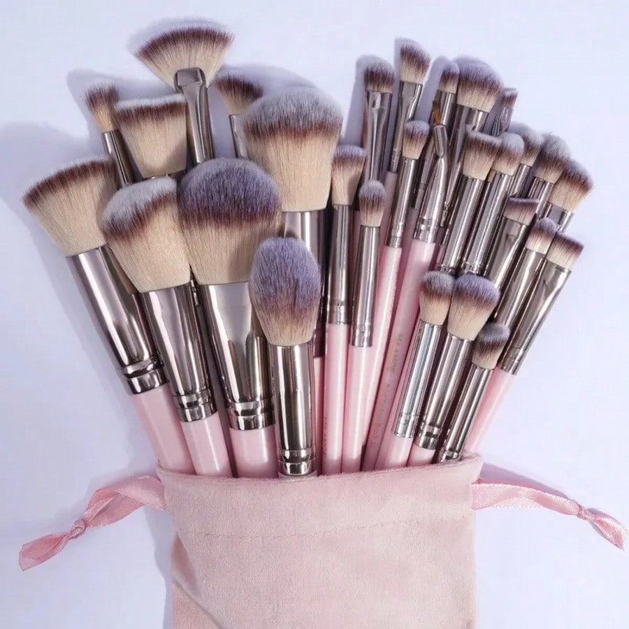 30pcs Professional Makeup Brush Set Foundation Concealers Eye Shadows Powder Blush Blending Brushes Beauty Tools With Bag